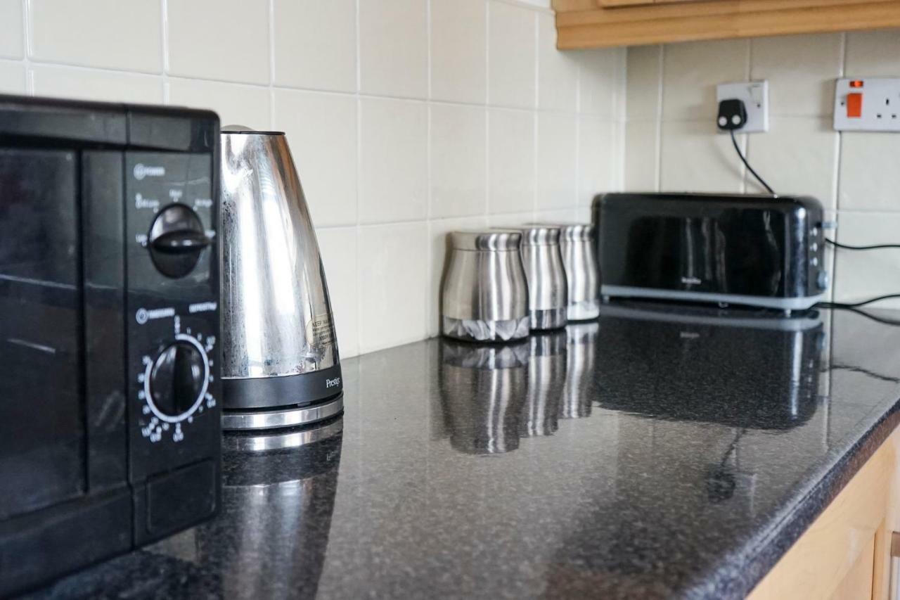 Hullidays Victora Dock- Refurbished 2024 Apartman Kingston upon Hull Kültér fotó