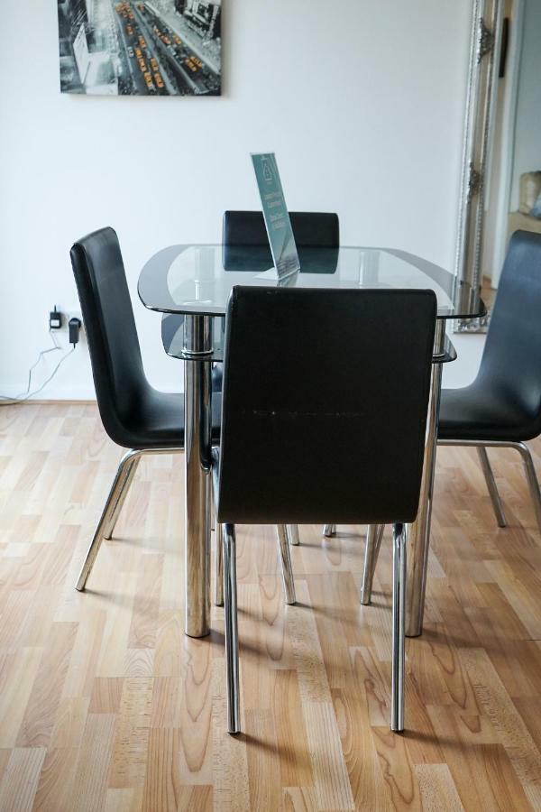 Hullidays Victora Dock- Refurbished 2024 Apartman Kingston upon Hull Kültér fotó